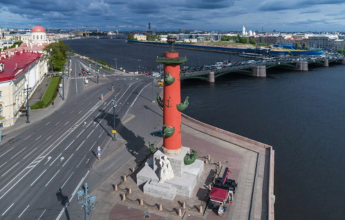 Rostral columns in Saint Petersburg | Hobby Keeper Articles