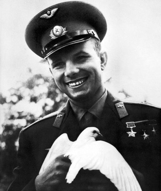 A photo of Gagarin with a dove | Hobby Keeper Articles